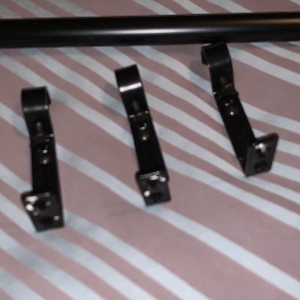Curtain rod - Picture 7 of 7